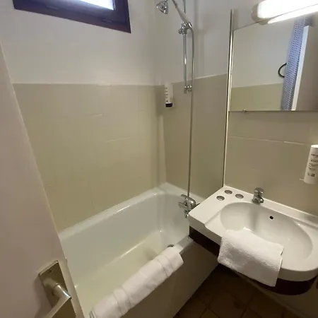 Otel Beausoleil Montélimar